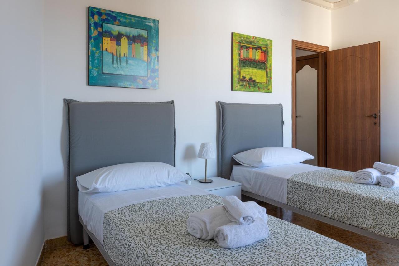 Pisa Quiet And Bright Flats With Balcony Daire Dış mekan fotoğraf